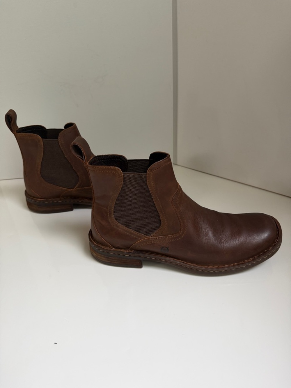 EUC Born Hemlock Full grain Leather Men’s Chelsea Boots Size 12 H32606